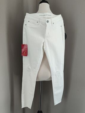 Articles Of Society Crisp White Ankle Skinny Distressed Jeans